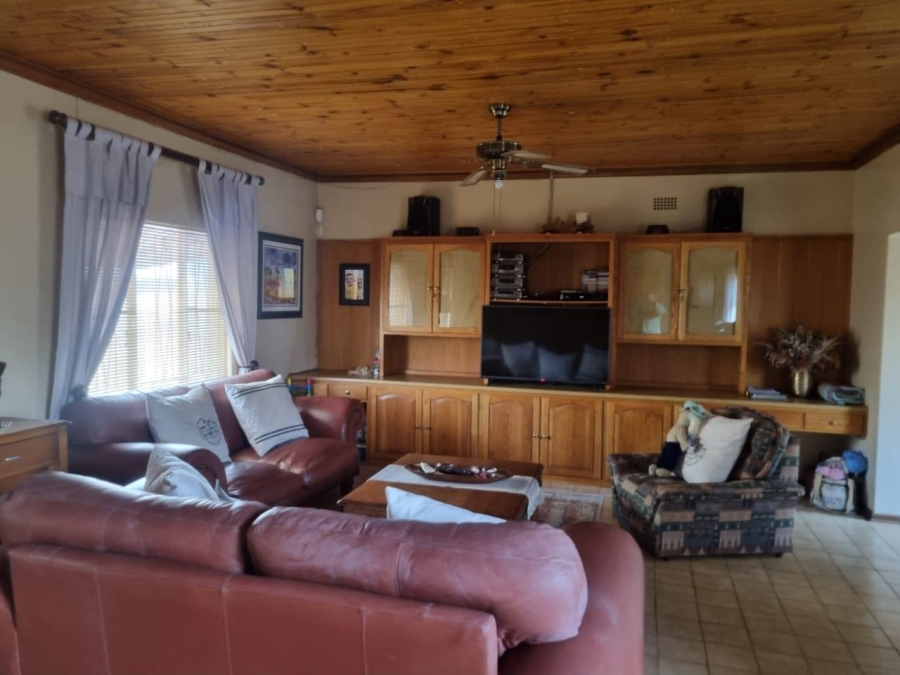 3 Bedroom Property for Sale in Upington Rural Northern Cape